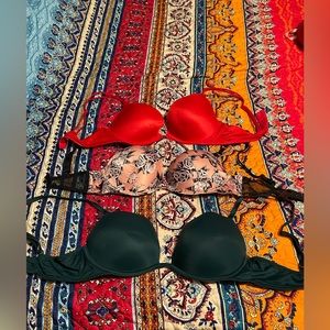 3 Victoria's Secret bras. 34C